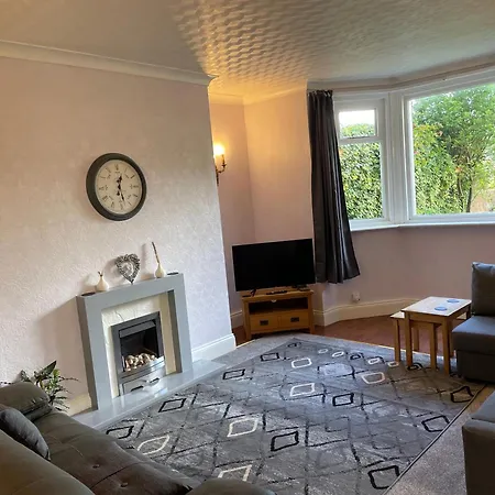 Seaside Flat With Private Garden * Scarborough