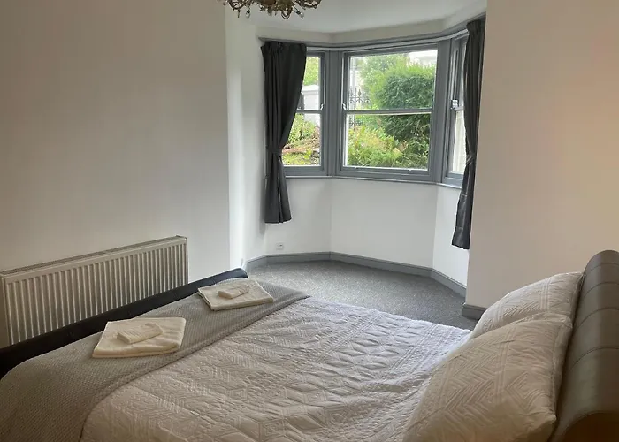 Seaside Flat With Private Garden דירה סקארבורו