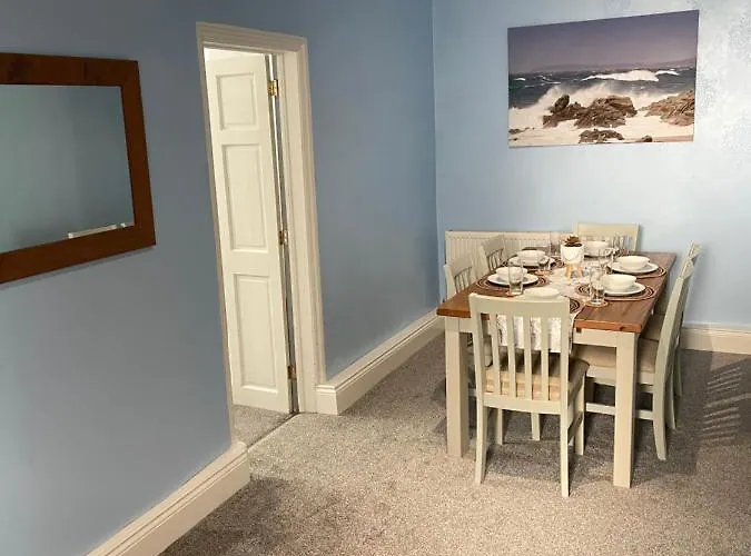 דירה Seaside Flat With Private Garden