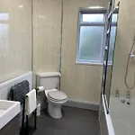 Seaside Flat With Private Garden 아파트 *